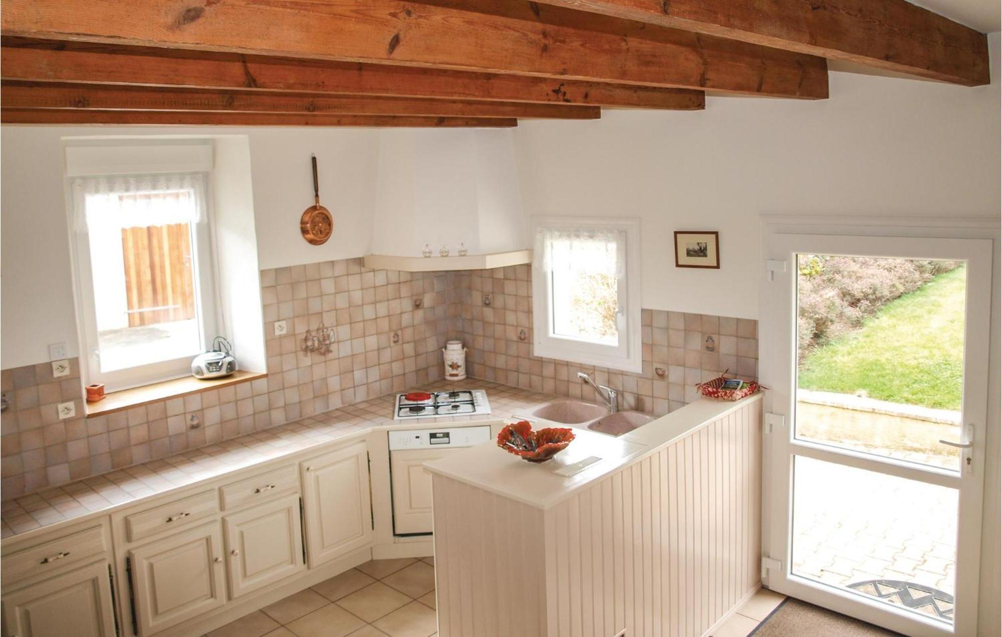 3 Bedroom Awesome Home In Lézardrieux Extérieur photo